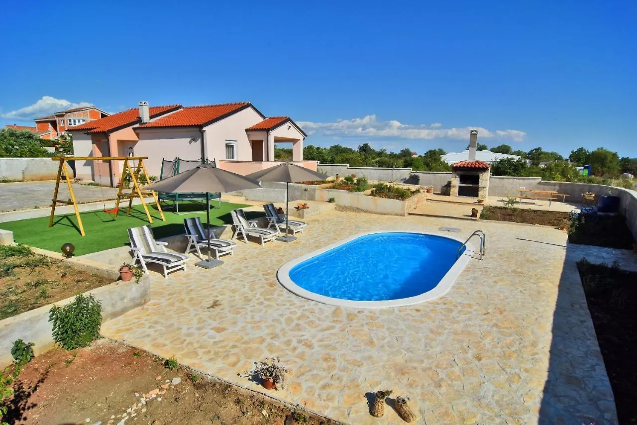 Villa Kuca Za Odmor Diana Sukošan Ferienhaus
