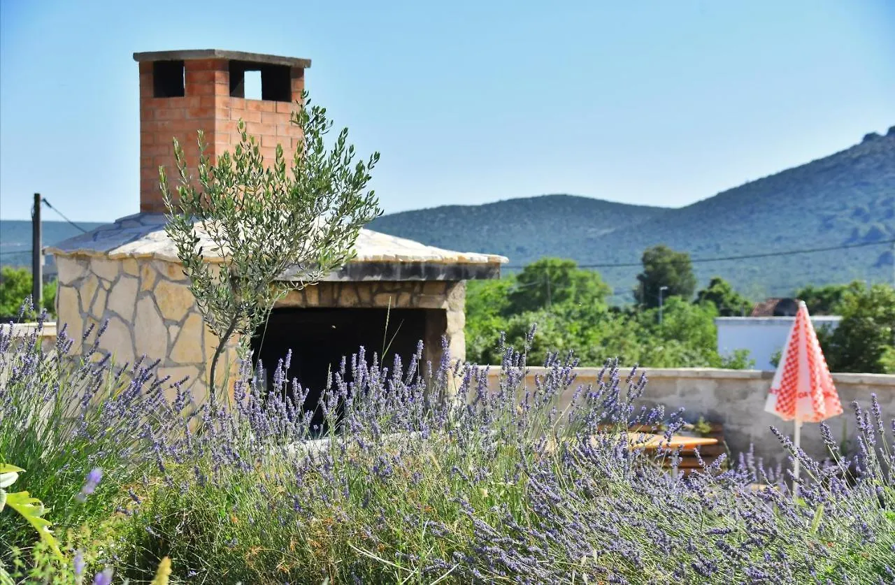 Ferienhaus Villa Kuca Za Odmor Diana Sukošan Kroatien